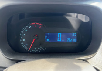 Подержанный автомобиль Chevrolet Cobalt Sedan 2013 года (9 фото)