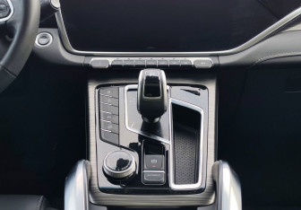 Подержанный автомобиль Geely Atlas Pro 2023 года (11 фото)