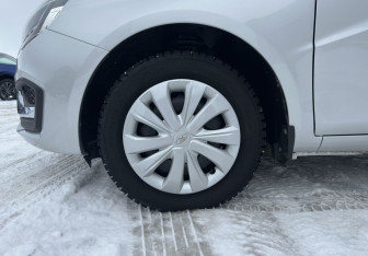 Подержанный автомобиль LADA (ВАЗ) Vesta Sedan 2024 года (14 фото)