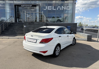 Подержанный автомобиль Hyundai Solaris Sedan 2015 года (5 фото)