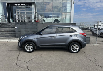 Подержанный автомобиль Hyundai Creta 2019 года (8 фото)