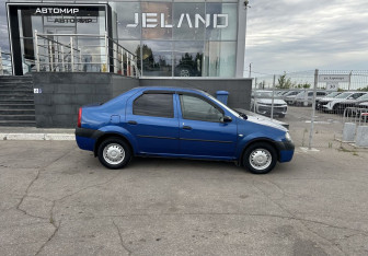 Подержанный автомобиль Renault Logan Sedan 2009 года (4 фото)