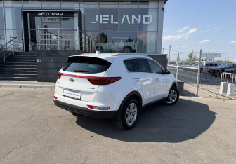 Подержанный автомобиль Kia Sportage 2017 года (5 фото)