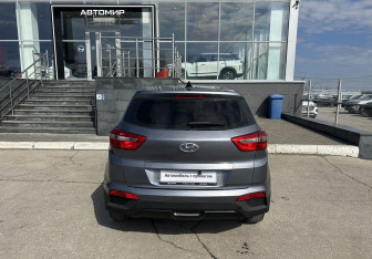 Подержанный автомобиль Hyundai Creta 2019 года (6 фото)
