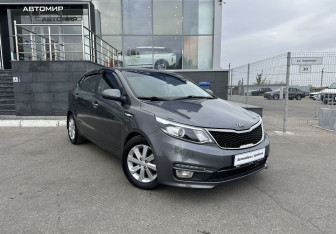 Подержанный автомобиль Kia Rio Hatchback 2016 года (3 фото)