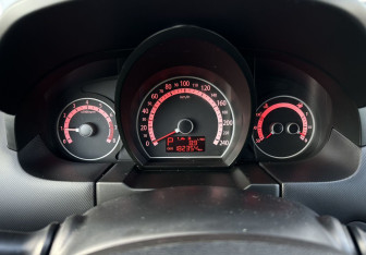 Подержанный автомобиль Kia Ceed Hatchback 2012 года (9 фото)