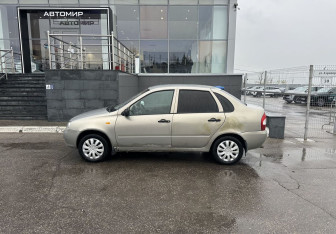 Подержанный автомобиль LADA (ВАЗ) Kalina Sedan 2007 года (8 фото)