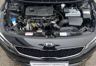 Подержанный автомобиль Kia Cerato Sedan 2019 года (13 фото)