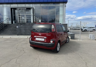 Подержанный автомобиль Citroen C3 Picasso 2012 года (5 фото)