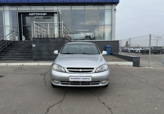 Подержанный автомобиль Chevrolet Lacetti Hatchback 2011 года (2 фото)