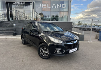 Подержанный автомобиль Hyundai ix35 2012 года (3 фото)