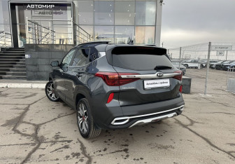 Подержанный автомобиль Kia Seltos 2020 года (7 фото)
