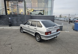 Подержанный автомобиль LADA (ВАЗ) 2114 2004 года (7 фото)