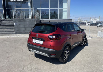 Подержанный автомобиль Renault Kaptur 2020 года (5 фото)