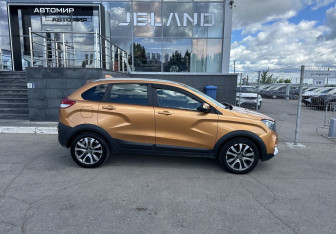 Подержанный автомобиль LADA (ВАЗ) XRAY 2019 года (4 фото)