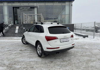 Подержанный автомобиль Audi Q5 2012 года (7 фото)