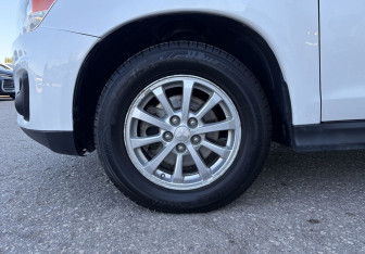 Подержанный автомобиль Mitsubishi ASX 2013 года (14 фото)