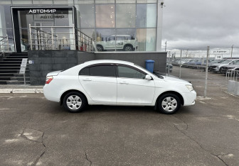 Подержанный автомобиль Geely Emgrand EC7 Sedan 2014 года (4 фото)