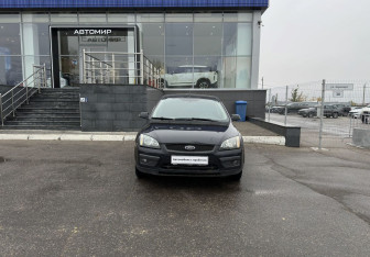 Подержанный автомобиль Ford Focus Hatchback 2007 года (2 фото)