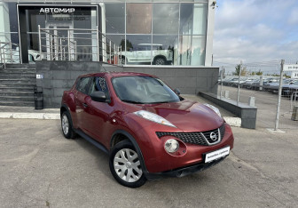 Подержанный автомобиль Nissan Juke 2012 года (3 фото)