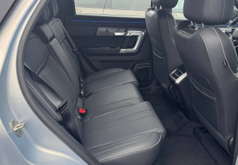 Подержанный автомобиль Jaecoo J7 2025 года (12 фото)