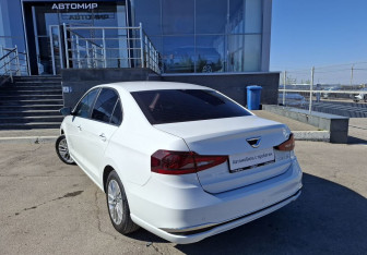Подержанный автомобиль Jetta VA3 2022 года (7 фото)