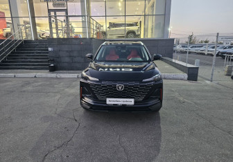 Подержанный автомобиль Changan CS55PLUS 2023 года (2 фото)