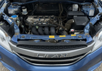 Подержанный автомобиль Lifan X60 2017 года (14 фото)