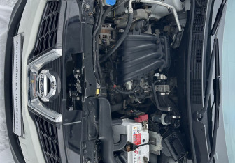 Подержанный автомобиль Nissan Qashqai 2010 года (13 фото)