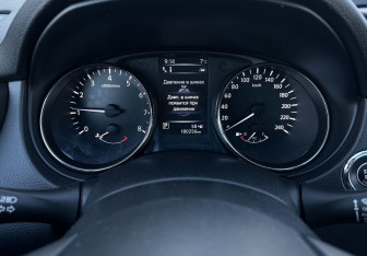Подержанный автомобиль Nissan Qashqai 2019 года (9 фото)