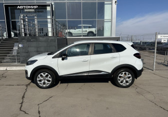 Подержанный автомобиль Renault Kaptur 2016 года (8 фото)