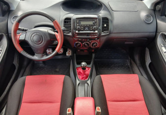 Подержанный автомобиль Geely MK Cross 2014 года (10 фото)