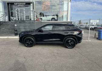 Подержанный автомобиль Omoda C5 2023 года (8 фото)