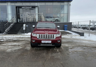 Подержанный автомобиль Jeep Grand Cherokee 2012 года (2 фото)
