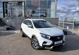 Подержанный автомобиль LADA (ВАЗ) XRAY 2019 года (3 фото)