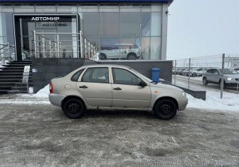Подержанный автомобиль LADA (ВАЗ) Kalina Sedan 2006 года (4 фото)