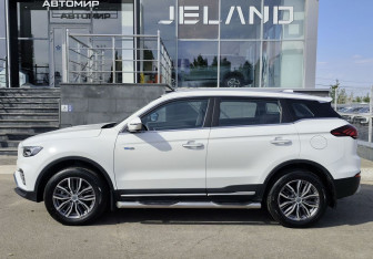 Подержанный автомобиль Geely Atlas Pro 2023 года (8 фото)