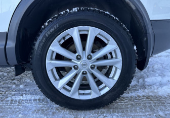 Подержанный автомобиль Nissan Qashqai 2018 года (14 фото)