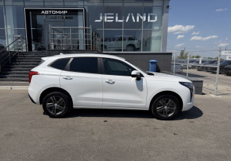 Подержанный автомобиль Haval Jolion 2023 года (4 фото)
