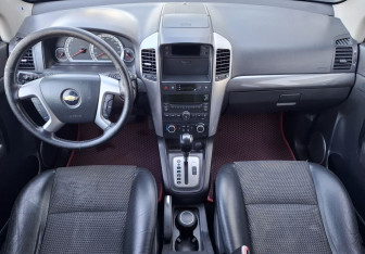 Подержанный автомобиль Chevrolet Captiva 2008 года (10 фото)