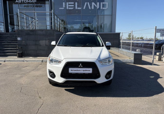 Подержанный автомобиль Mitsubishi ASX 2013 года (2 фото)