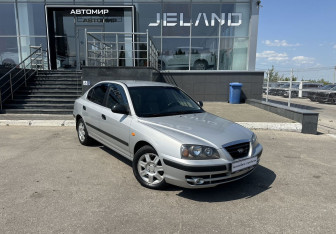 Подержанный автомобиль Hyundai Elantra Sedan 2005 года (3 фото)