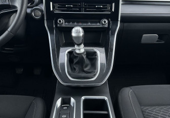 Подержанный автомобиль Haval M6 2023 года (11 фото)