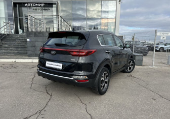 Подержанный автомобиль Kia Sportage 2019 года (5 фото)