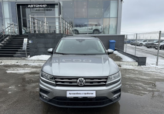 Подержанный автомобиль Volkswagen Tiguan 2020 года (2 фото)