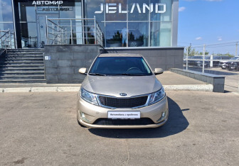 Подержанный автомобиль Kia Rio Sedan 2012 года (2 фото)