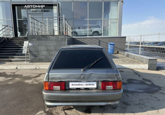 Подержанный автомобиль LADA (ВАЗ) 2114 2012 года (6 фото)