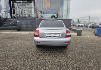 Подержанный автомобиль LADA (ВАЗ) Priora Sedan 2009 года (6 фото)