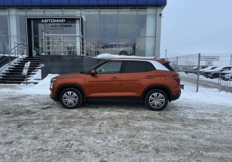 Подержанный автомобиль Hyundai Creta 2021 года (8 фото)