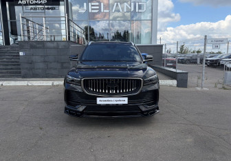 Подержанный автомобиль Geely Monjaro 2024 года (2 фото)